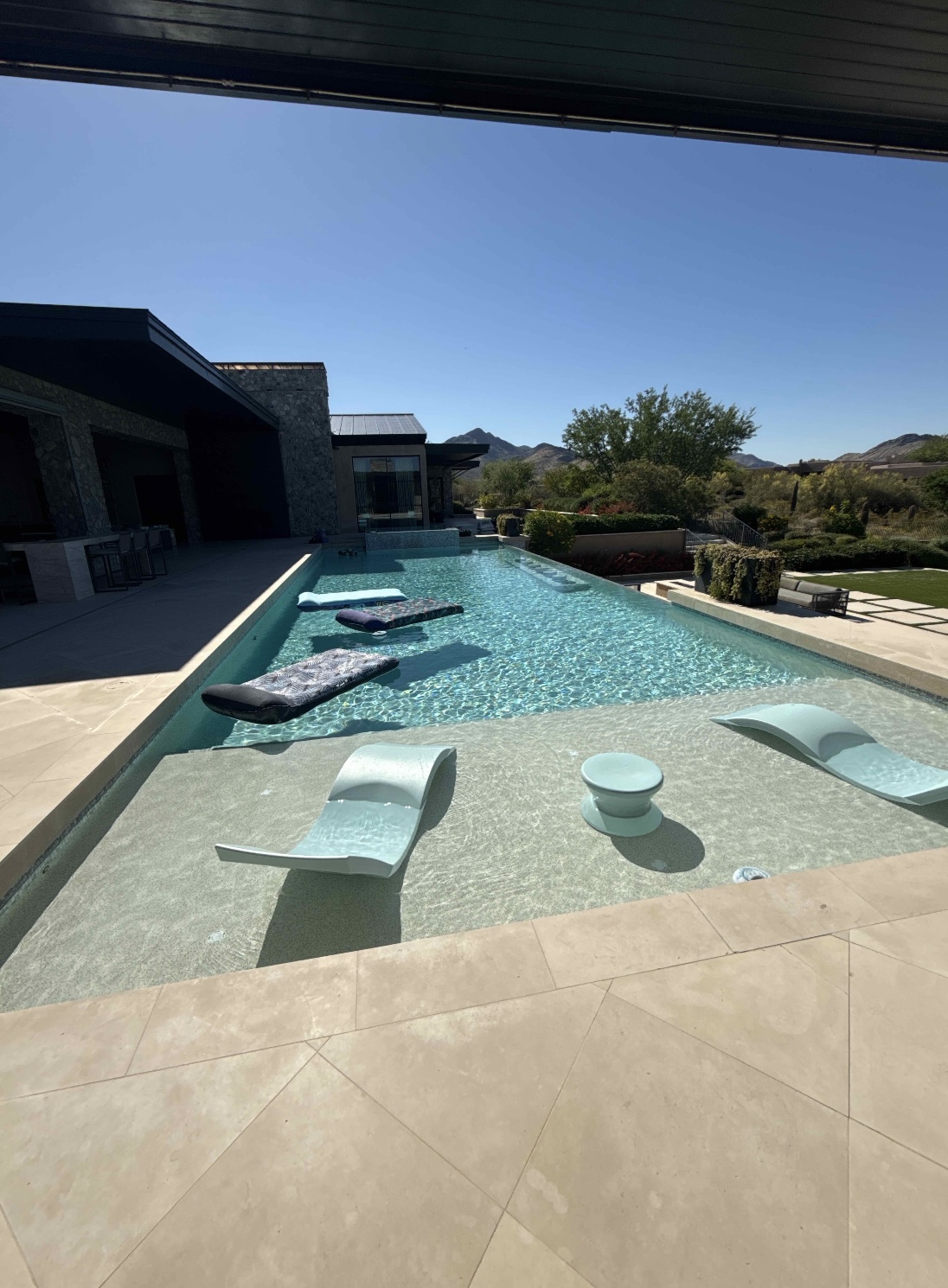 Serviced pool