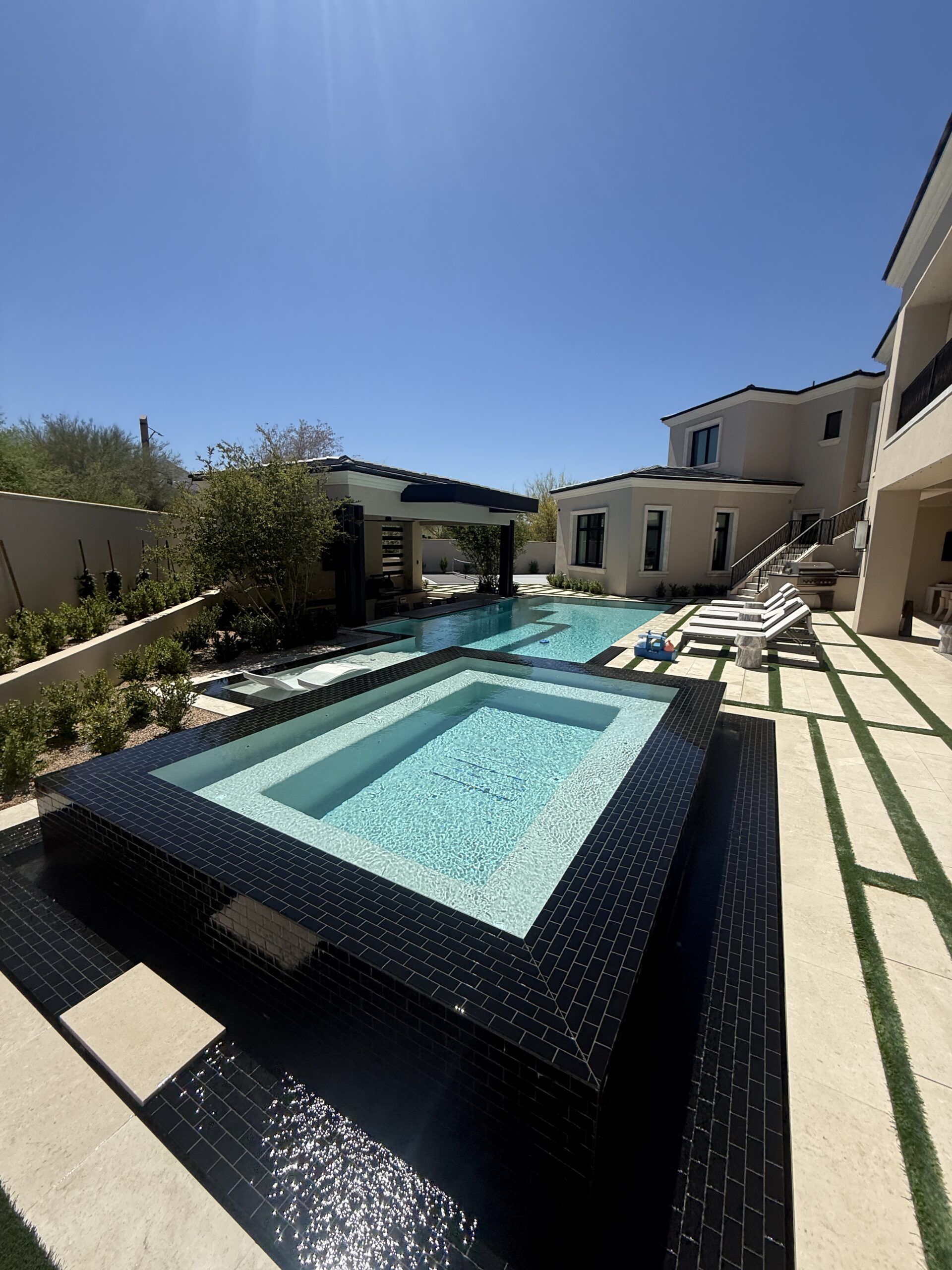 Serviced pool