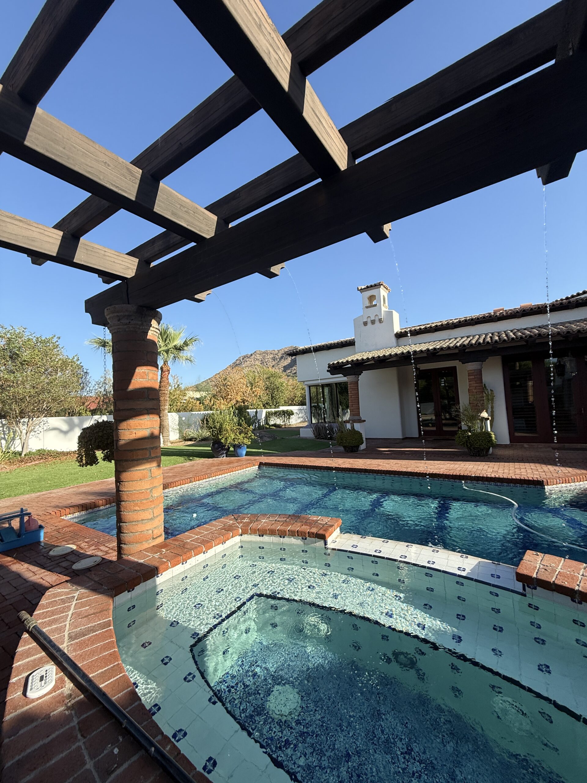 Serviced pool